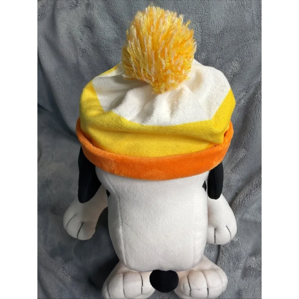 Peanuts Snoopy Orange Puffer Vest Fall  Candy Corn Beanie 14